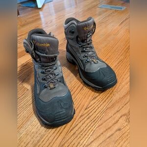 Mens Hiking Boots